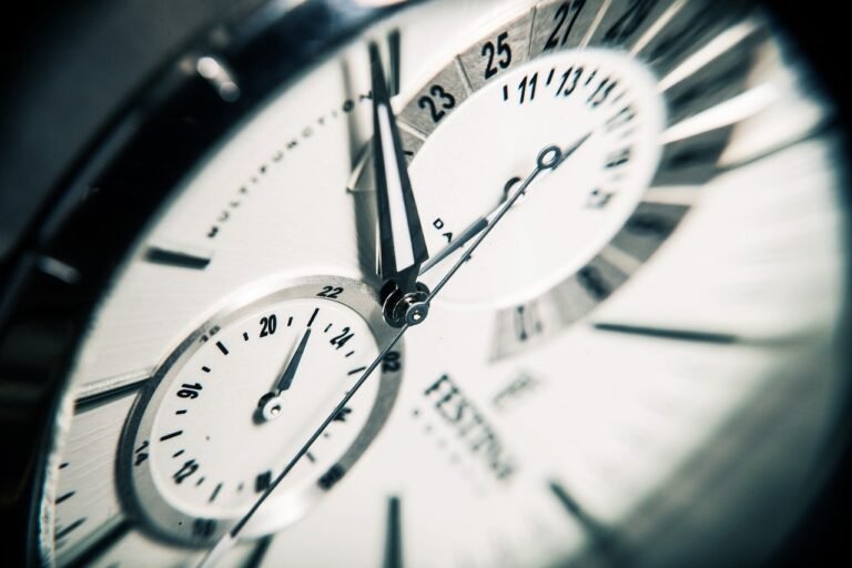 3 Features of The Hamilton Ventura Watch That Make It An Awesome Watch