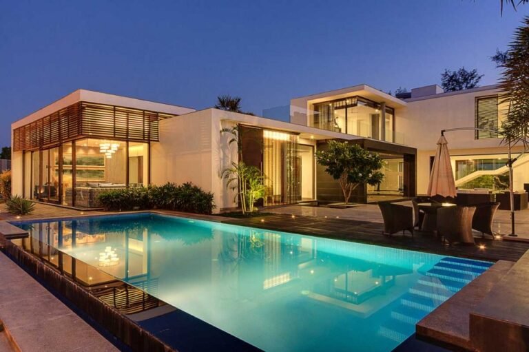 Best Locations for Luxury Villa Holidays