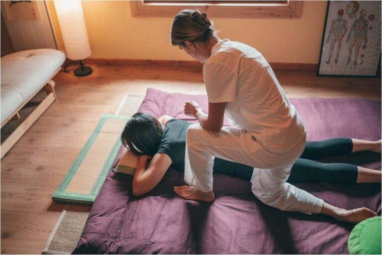What Is The Difference Between An Exercise Physiologist And A Physiotherapist?