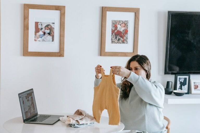 Buying Baby Clothes – 5 Great Tips On Buying Baby Clothes Online