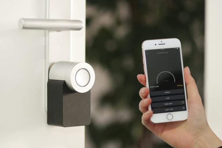 What To Look For In a Home Monitoring System