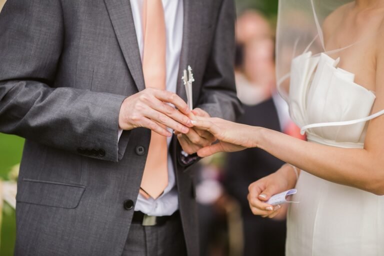 How Matchmaking Services Can Help You Find The Love Of Your Life?