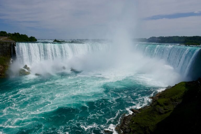 What are the Top 10 Places to Visit on a Trip to Canada?