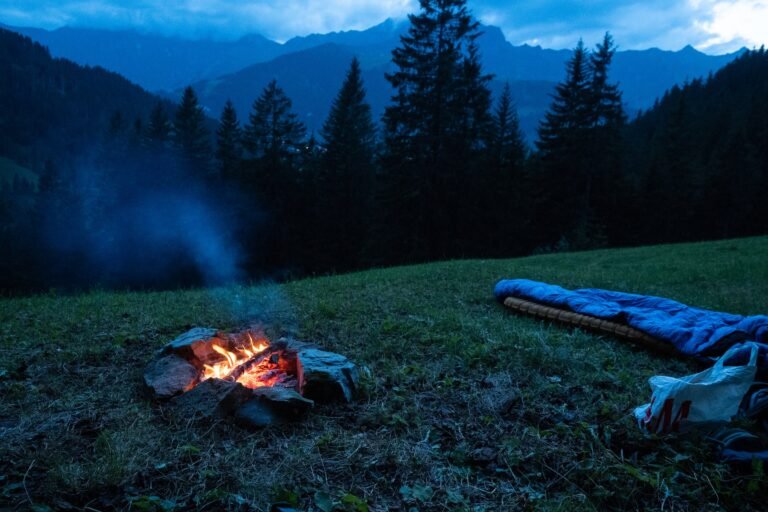 How to Choose the Right Sleeping Bag For Your Next Outdoor Adventure