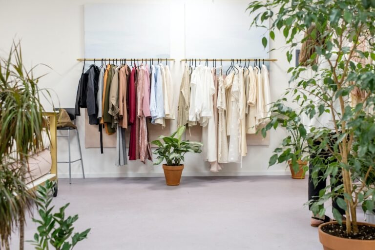 Shopping For Clothes Sustainably: What To Look For In a Company