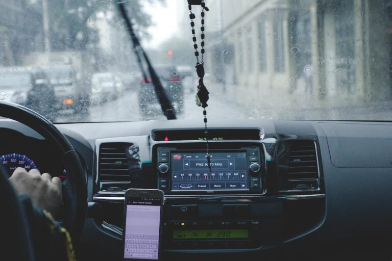 How Can You Better Manage Your Fleet with ELD Solutions?
