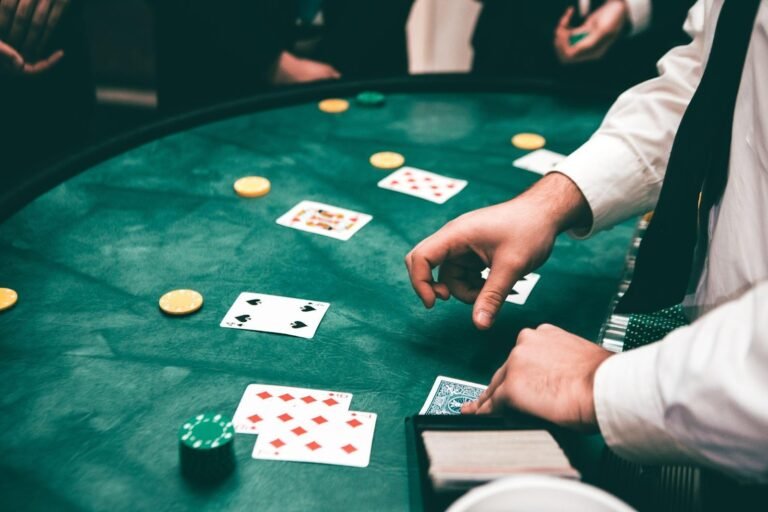 Online Spin Games